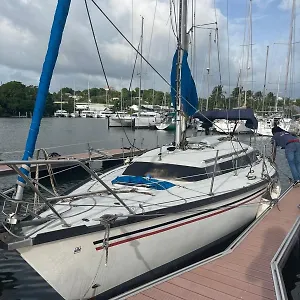 Bateau-hôtel à Bord D'un Voilier Type